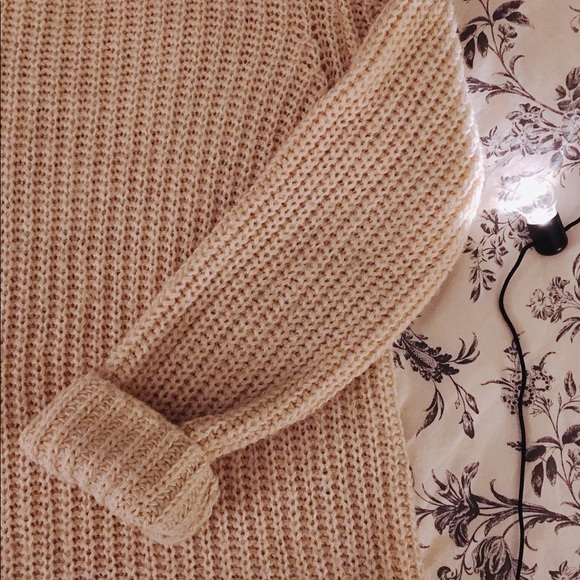 Brandy Melville Sweaters - Cozy knit turtle neck